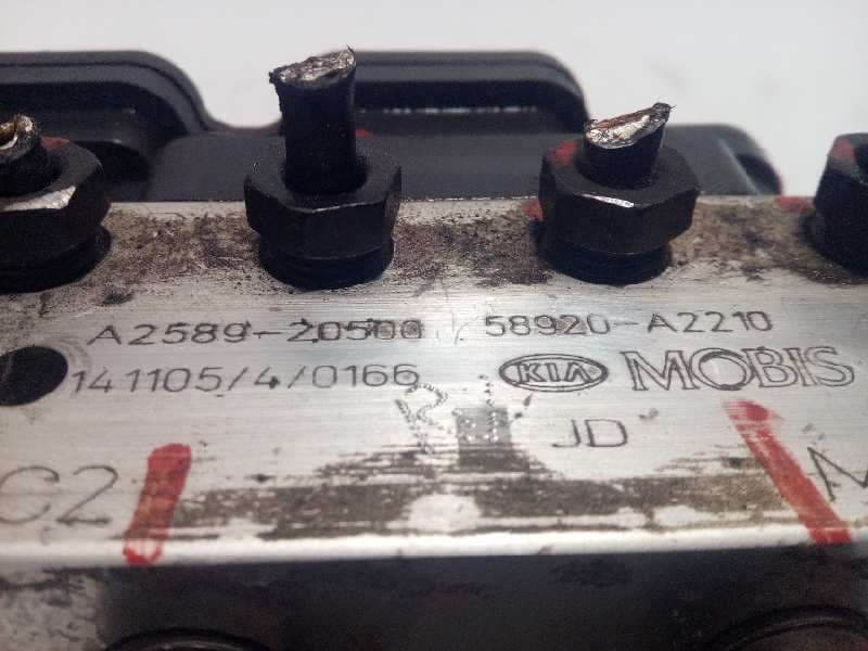 Recambio de abs para kia cee'd drive referencia OEM IAM 58920A2210 6158945200 A258920500 4