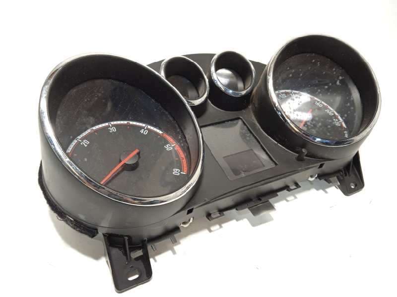 Recambio de cuadro instrumentos para opel meriva b essentia referencia OEM IAM 13346182 - Blanco