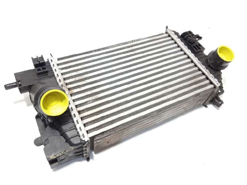 Recambio de intercooler para opel meriva b essentia referencia OEM IAM 13283252 - Blanco