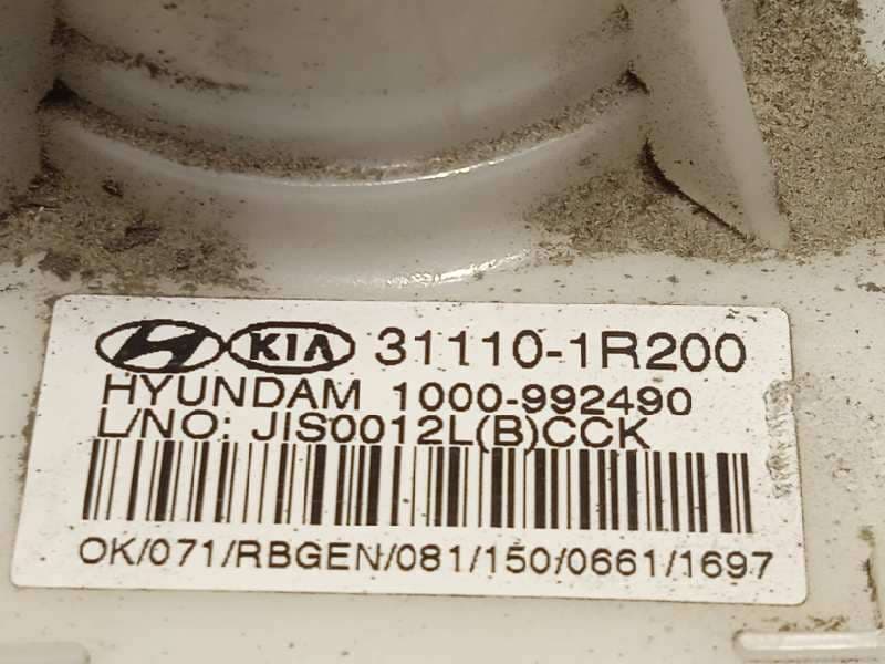 Recambio de bomba combustible para kia rio basic referencia OEM IAM 311101R200 - Blanco 4