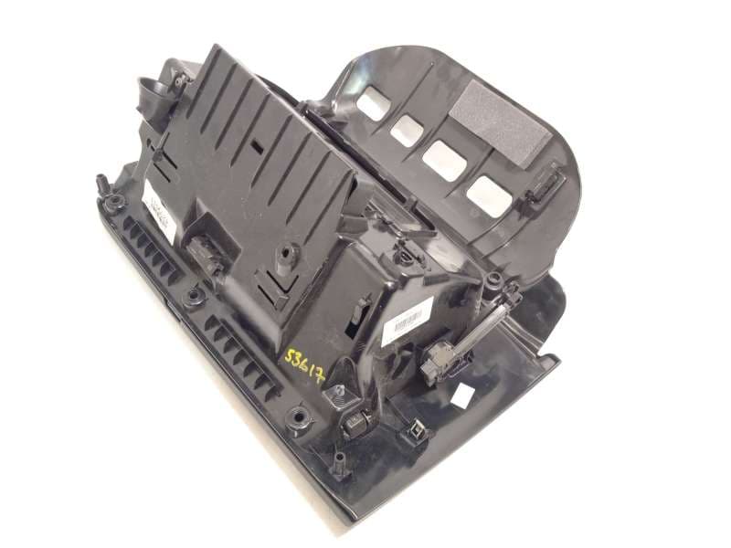 Recambio de guantera para volvo xc 40 2.0 diesel cat referencia OEM IAM 31442718 - Blanco 3