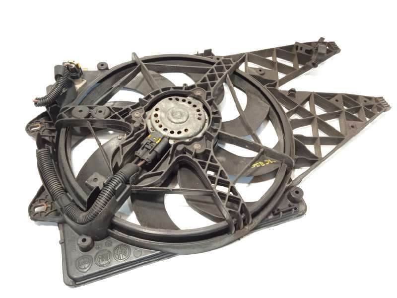 Recambio de electroventilador para fiat doblo 1.4 16v turbo referencia OEM IAM 51833973 - Blanco