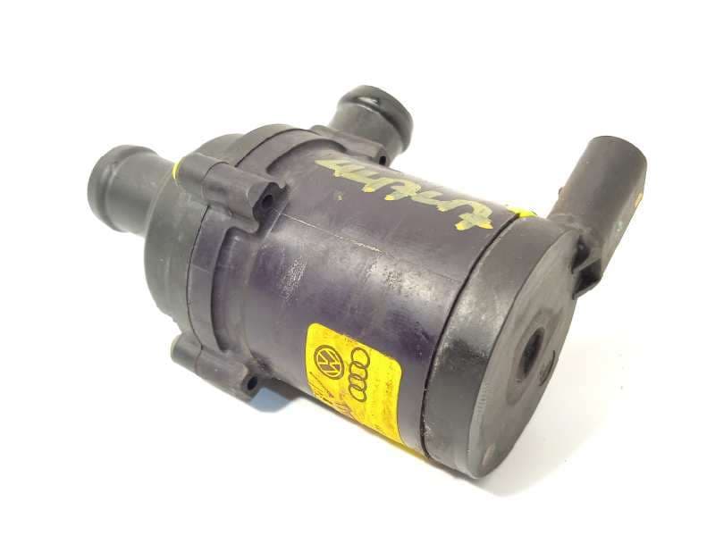 Recambio de bomba agua para porsche panamera 4 referencia OEM IAM 7L0965561L - Negro 2