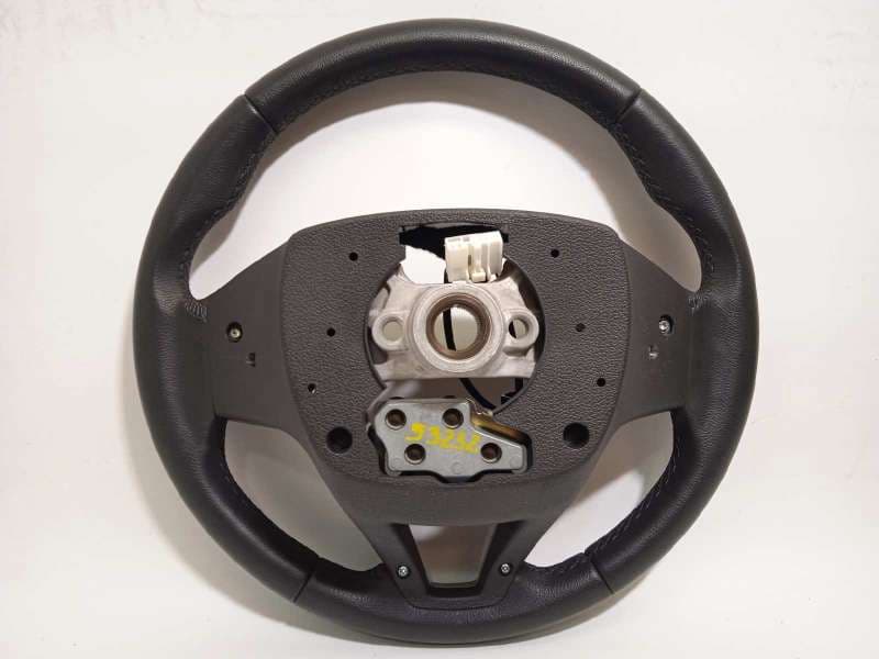 Recambio de volante para hyundai tucson referencia OEM IAM 56100D7AP0TRY  309246881BCH - Blanco 4