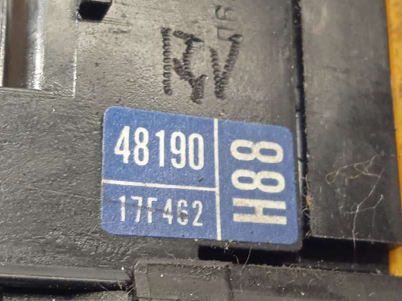Recambio de mando limpia para toyota rav 4 (a3) d-4d cat referencia OEM IAM 4819017F462 4