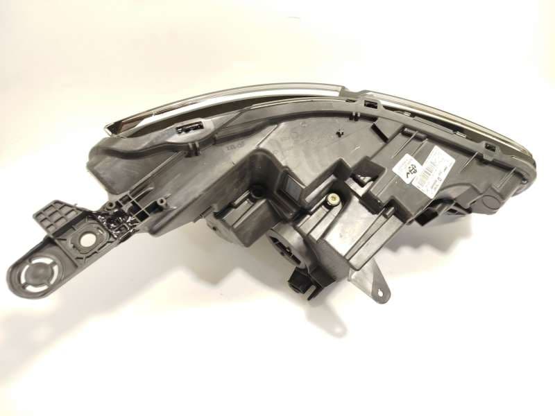 Recambio de faro izquierdo para citroën c4 iii 1.2 referencia OEM IAM 9830649480  73374697 4