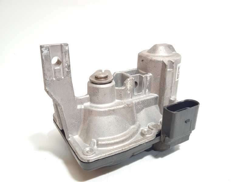 Recambio de valvula egr para audi a3 sedán (8vm) referencia OEM IAM 5Q0253691K - Rojo