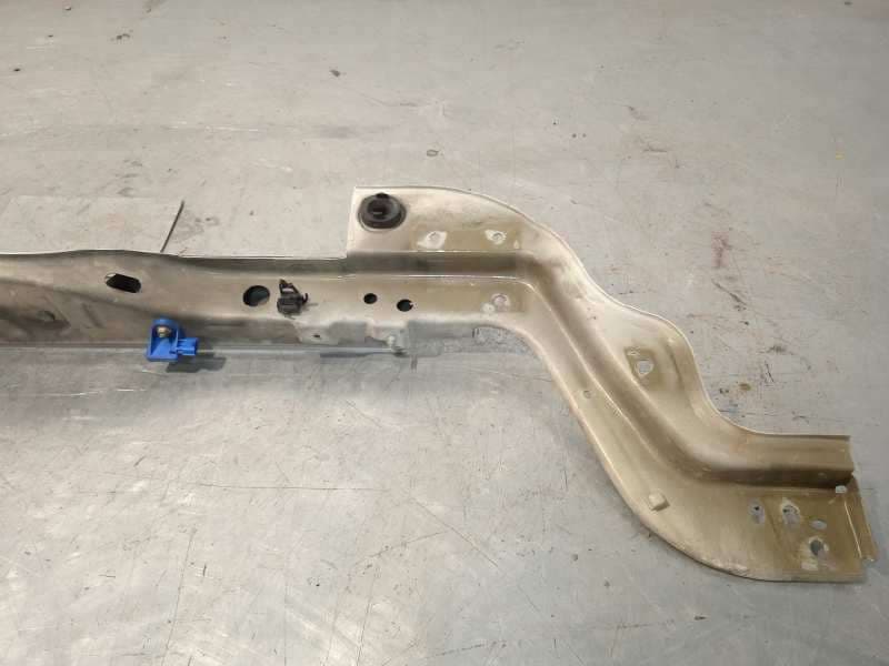 Recambio de panel frontal para citroën nemo basis referencia OEM IAM 7106F6 - Blanco 4