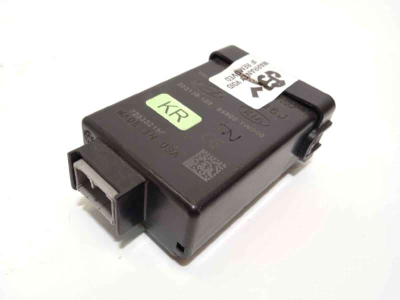 Recambio de modulo electronico para kia rio drive referencia OEM IAM 958001W200 - Gris