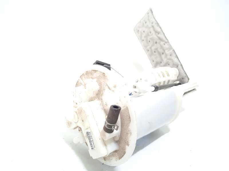 Recambio de bomba combustible para toyota yaris 1.0 cat referencia OEM IAM 777040D070 2