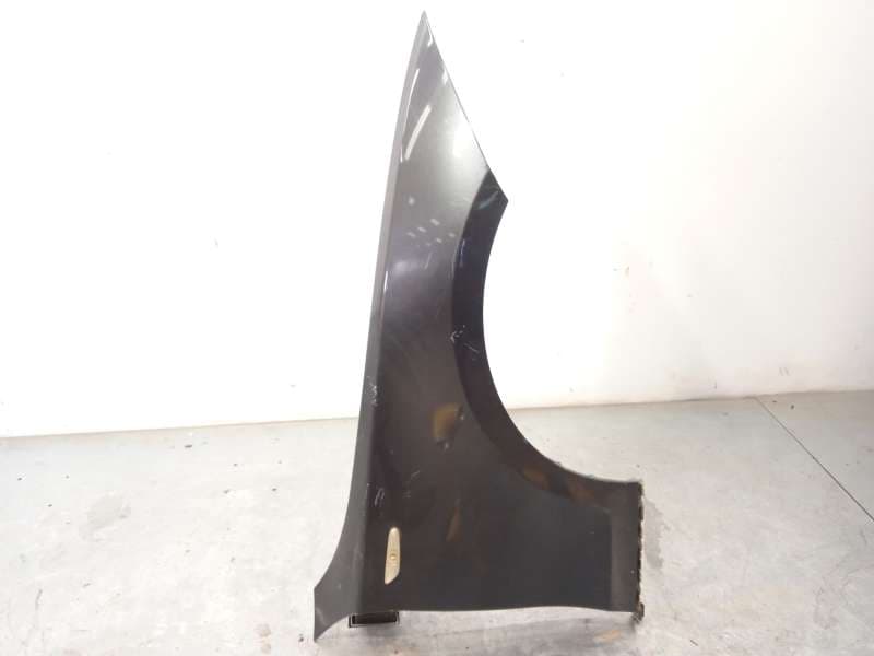 Recambio de aleta delantera derecha para bmw 1 (e87) 118 d referencia OEM IAM 41357133228 - Negro