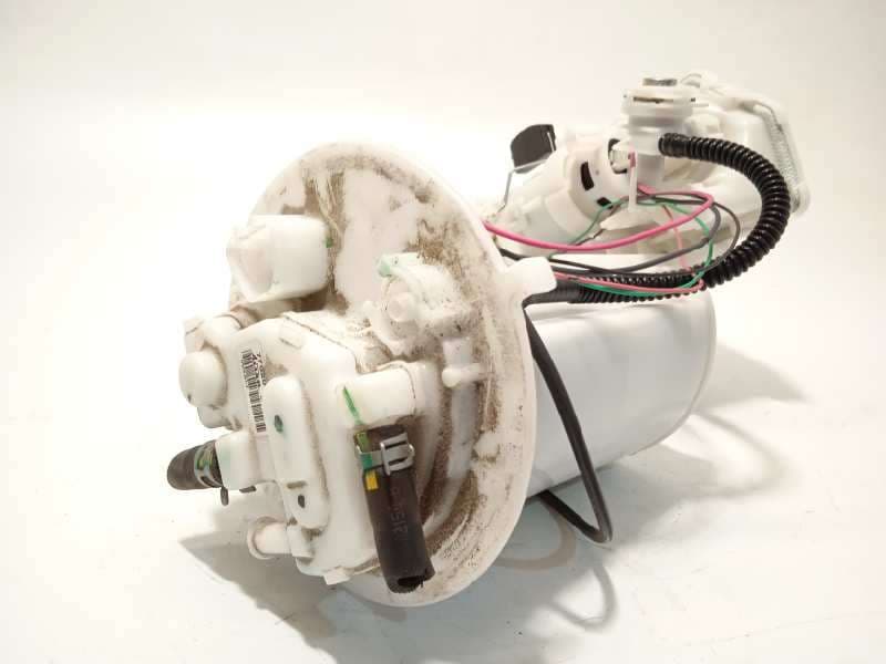 Recambio de bomba combustible para toyota c-hr referencia OEM IAM 7702002C21 - Blanco 2