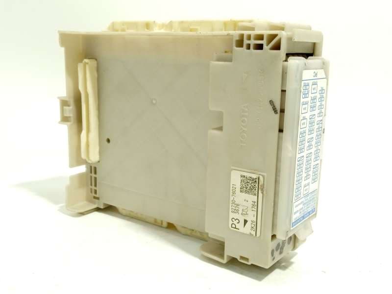 Recambio de modulo electronico para lexus ct 200h referencia OEM IAM 8273076021 - Gris