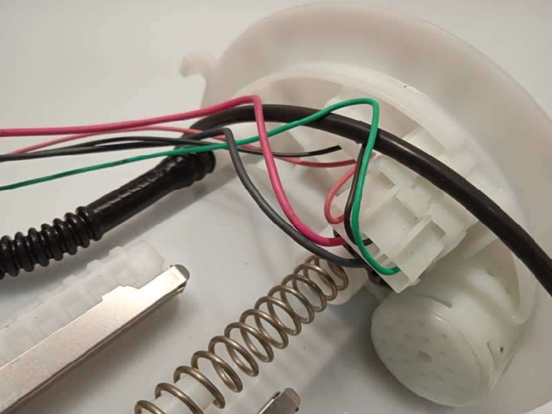 Recambio de bomba combustible para toyota c-hr referencia OEM IAM 7702002C21 - Blanco 6