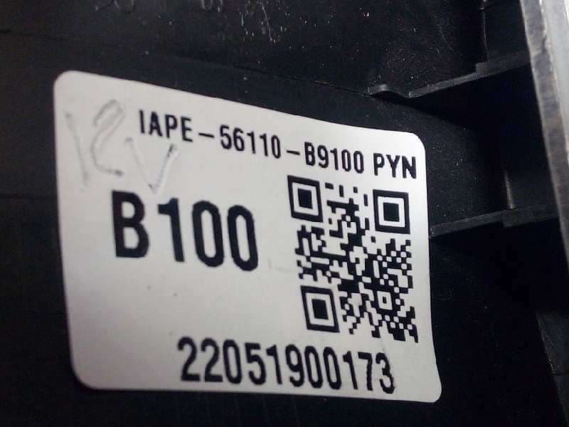 Recambio de volante para hyundai i10 1.0 cat referencia OEM IAM 56110B9100PYN - Blanco 4