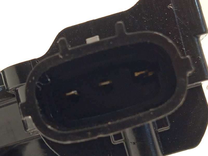 Recambio de cerradura maletero / porton para toyota c-hr referencia OEM IAM 69350F4010 - Blanco 5