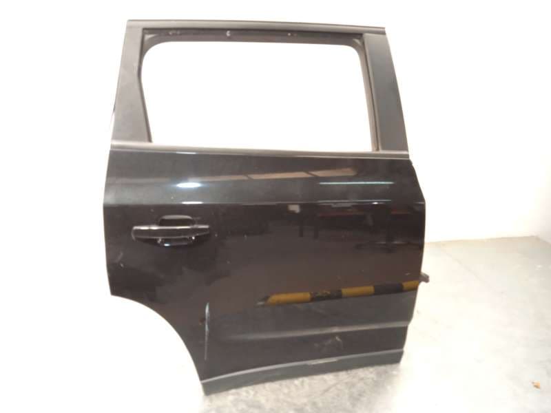 Recambio de puerta trasera derecha para chevrolet orlando lt referencia OEM IAM 95242607 - Negro 2