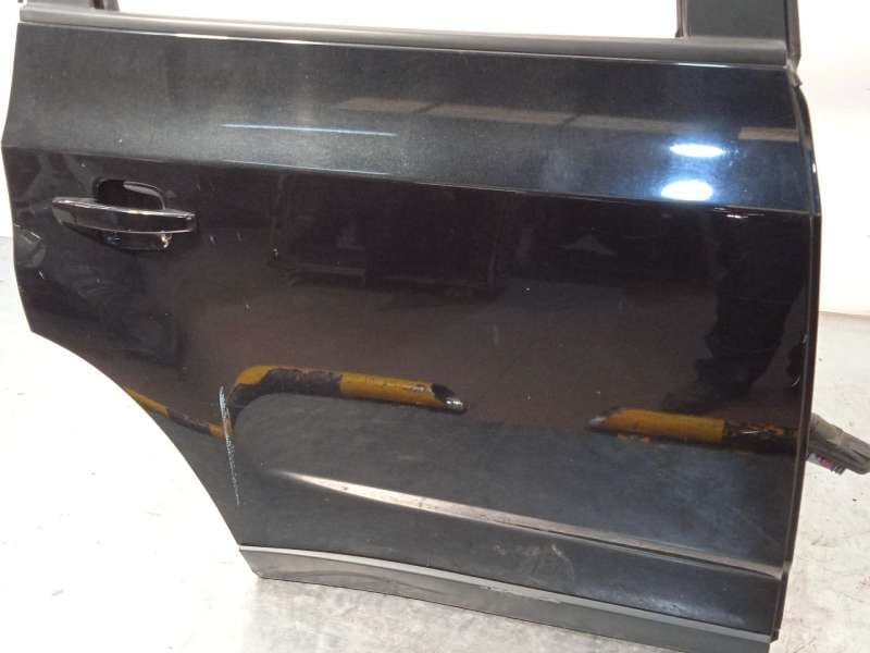 Recambio de puerta trasera derecha para chevrolet orlando lt referencia OEM IAM 95242607 - Negro 3