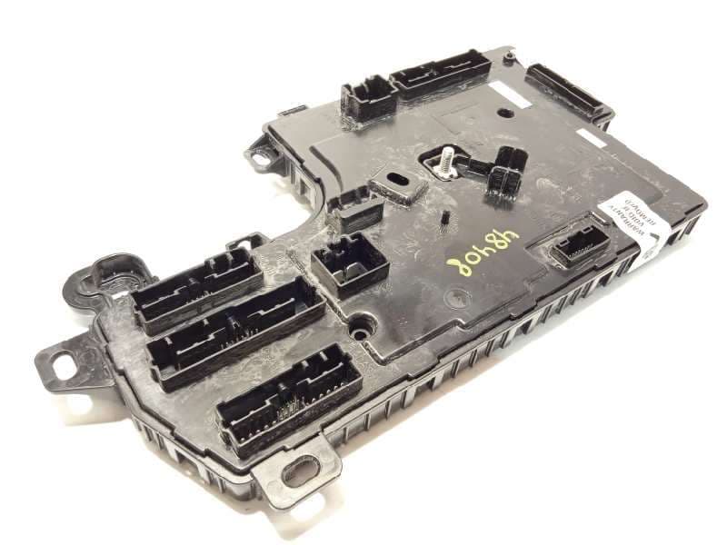 Recambio de caja reles / fusibles para tesla model 3 referencia OEM IAM 107867332L - Blanco 2