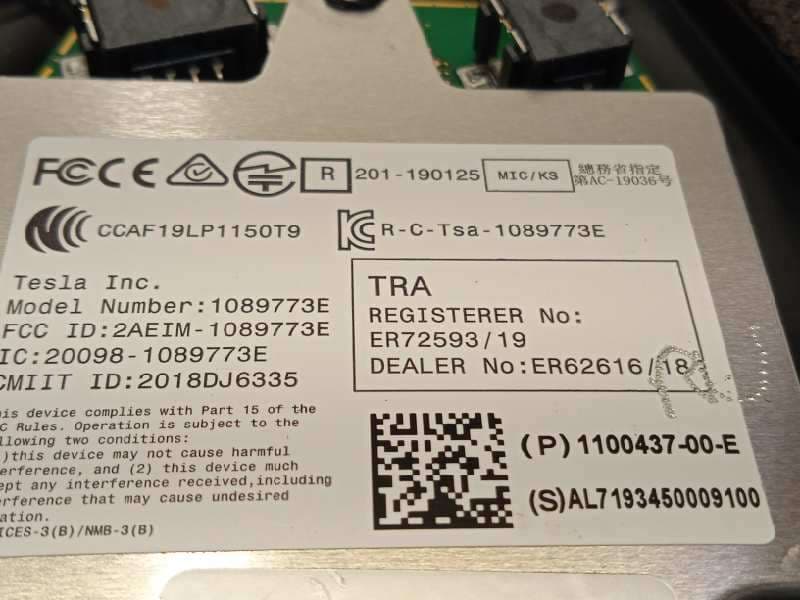 Recambio de embellecedor para tesla model 3 referencia OEM IAM 110043700E 110925300H - Blanco 6