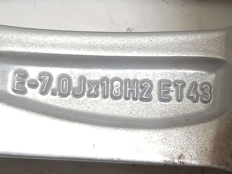 Recambio de llanta para audi q3 (8ug) attraction referencia OEM IAM 8U0601025AA - Negro 8