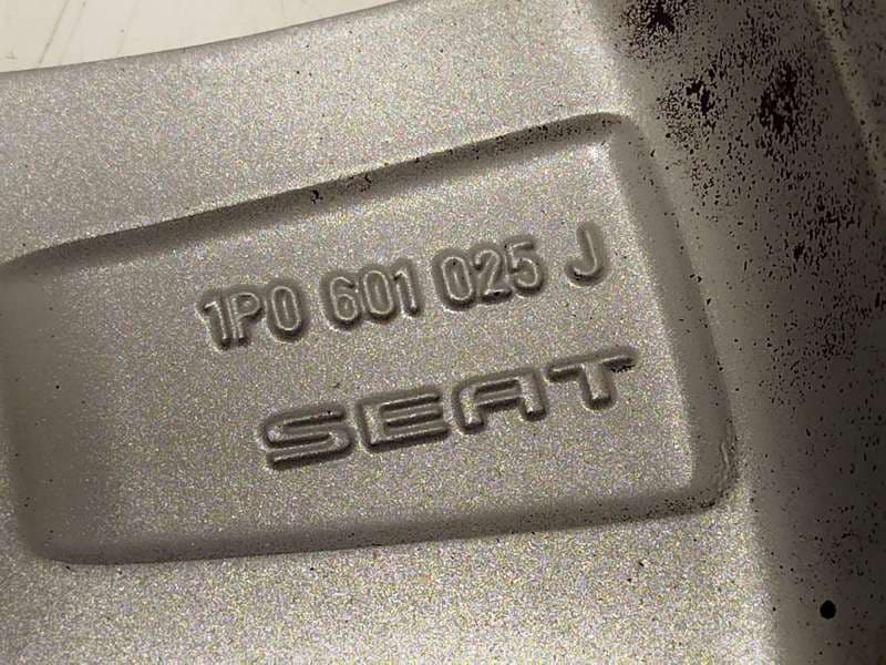 Recambio de llanta para seat leon (1p1) 1.9 tdi referencia OEM IAM 1P0601025J72V 6