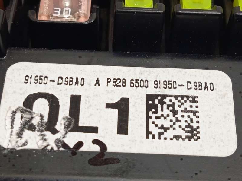 Recambio de caja reles / fusibles para kia sportage 1.6 cat referencia OEM IAM 91950D98A0 - Blanco 4
