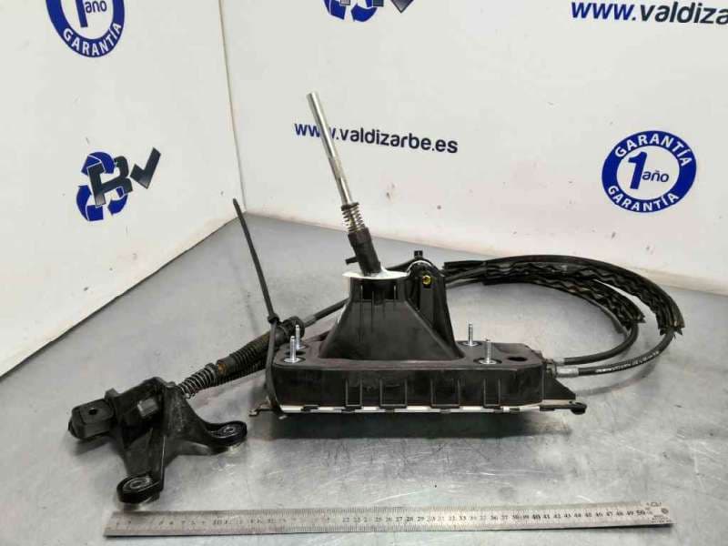 Recambio de palanca cambio para seat leon (5f1) reference referencia OEM IAM 5Q0711049AN - Blanco