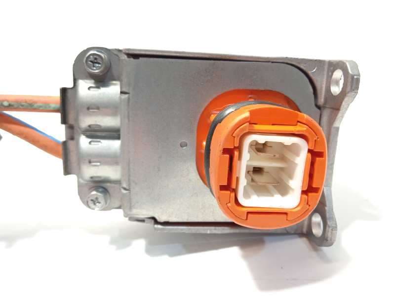 Recambio de modulo electronico para toyota c-hr referencia OEM IAM 821H247010 - Blanco 2
