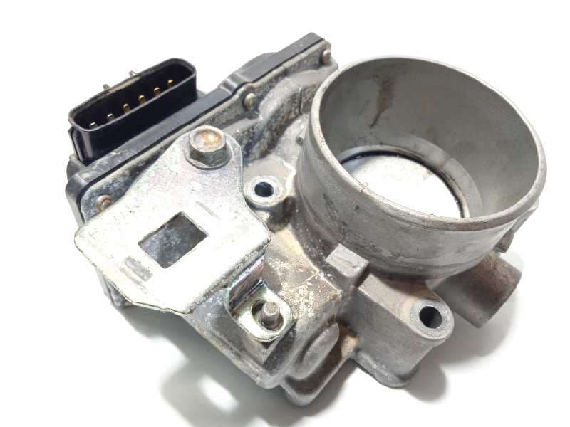 Recambio de caja mariposa para mazda 3 lim. () 2.0 cat referencia OEM IAM PE0113640B - Blanco