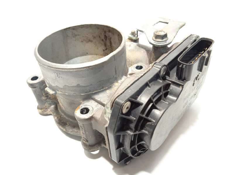 Recambio de caja mariposa para mazda 3 lim. () 2.0 cat referencia OEM IAM PE0113640B - Blanco 2