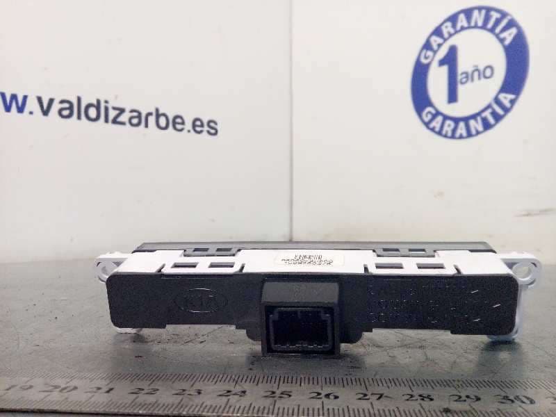 Recambio de modulo electronico para kia sportage 1.6 cat referencia OEM IAM 959603U000 - Blanco 2