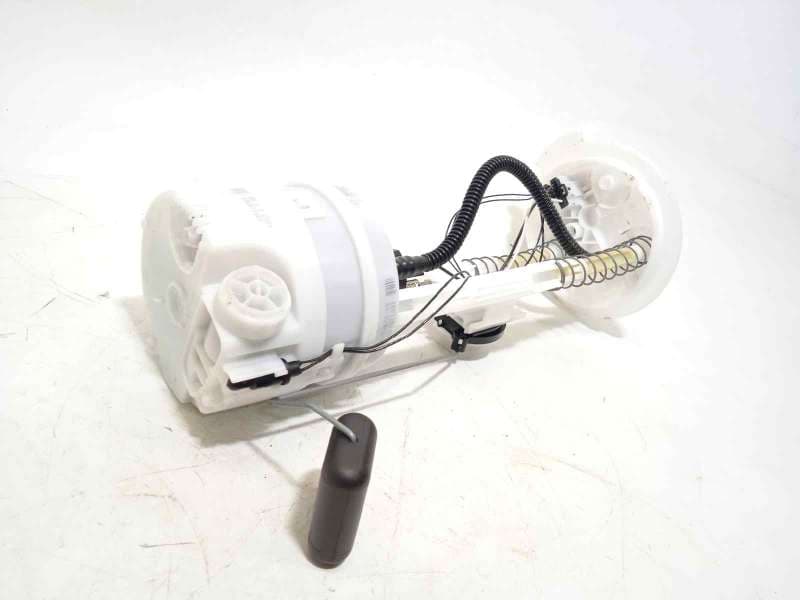 Recambio de bomba combustible para renault captur ii referencia OEM IAM 170114375R - Blanco 3