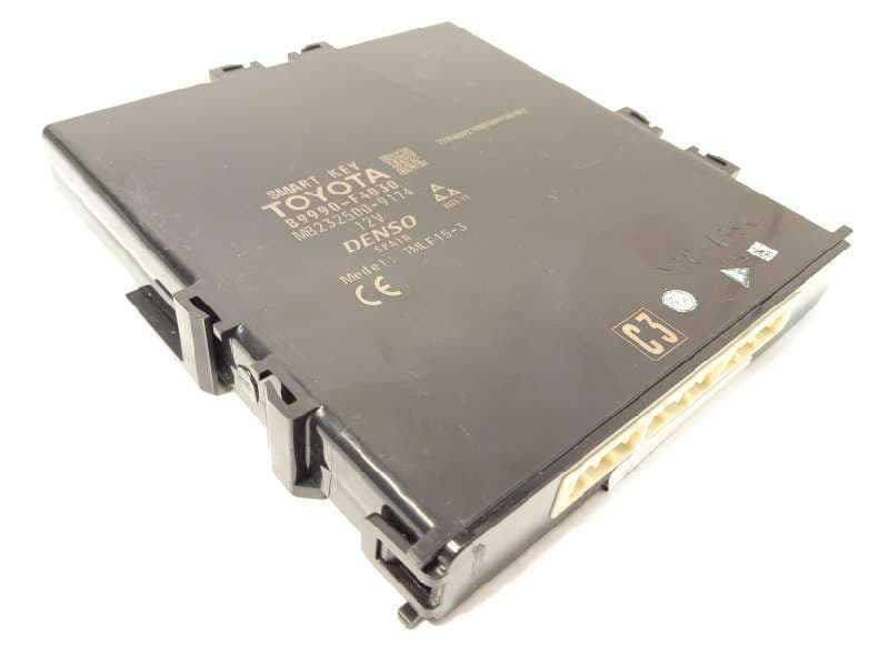 Recambio de modulo electronico para toyota c-hr referencia OEM IAM 89990F4030  2325009174 - Blanco