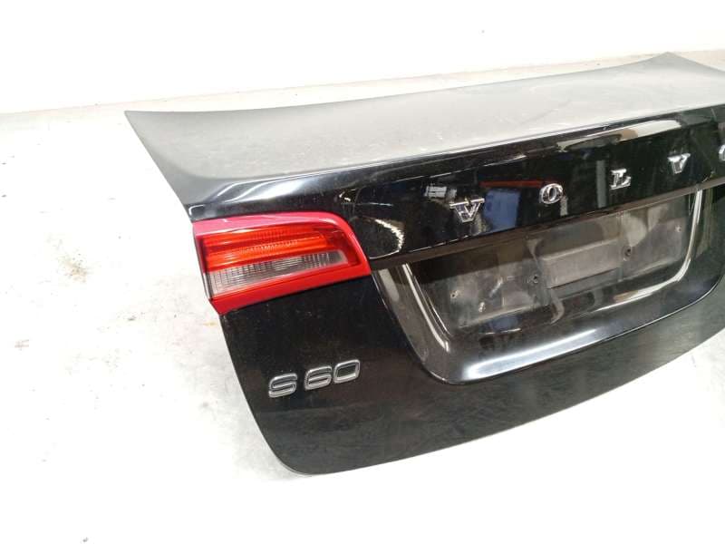 Recambio de tapa maletero para volvo s60 ii (134) d3 referencia OEM IAM 31395582 2