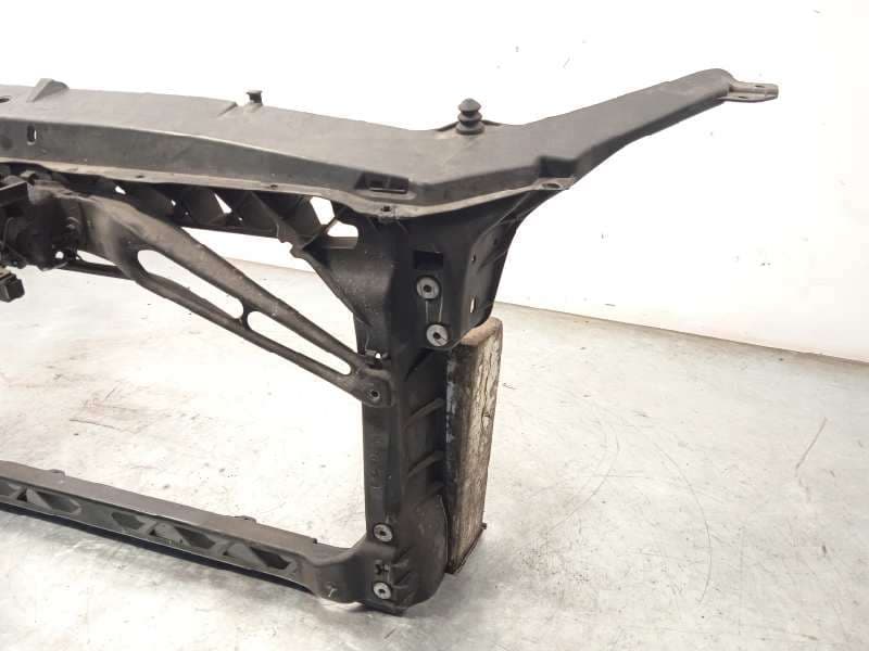 Recambio de panel frontal para mercury milan 3.0 referencia OEM IAM 6E5Z16138A - Negro 3
