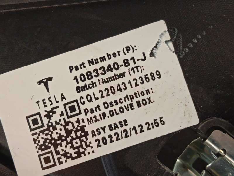 Recambio de guantera para tesla model 3 rwd referencia OEM IAM 108334081J - Blanco 5
