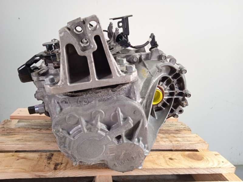 Recambio de caja cambios para kia carens iv 1.7 crdi referencia OEM IAM 4300032932 WFW6 - Blanco 3