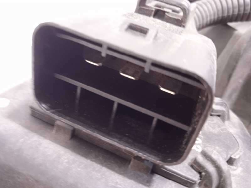 Recambio de electroventilador para kia sportage basic 4x2 referencia OEM IAM 253802Z000 - Blanco 2