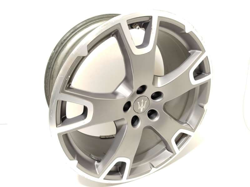 Recambio de llanta para maserati levante suv (m161) 3.0 d q4 referencia OEM IAM 670044701
