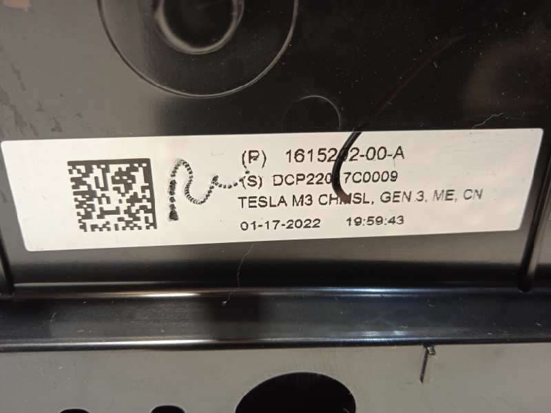 Recambio de luz central de freno para tesla model 3 rwd referencia OEM IAM 161520200A - Blanco 4