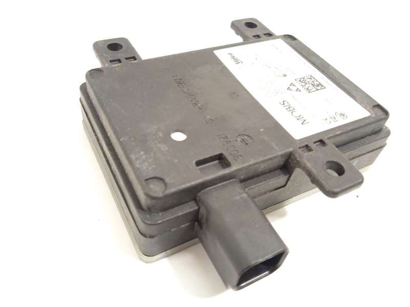 Recambio de modulo electronico para kia niro referencia OEM IAM G599151000 - Blanco