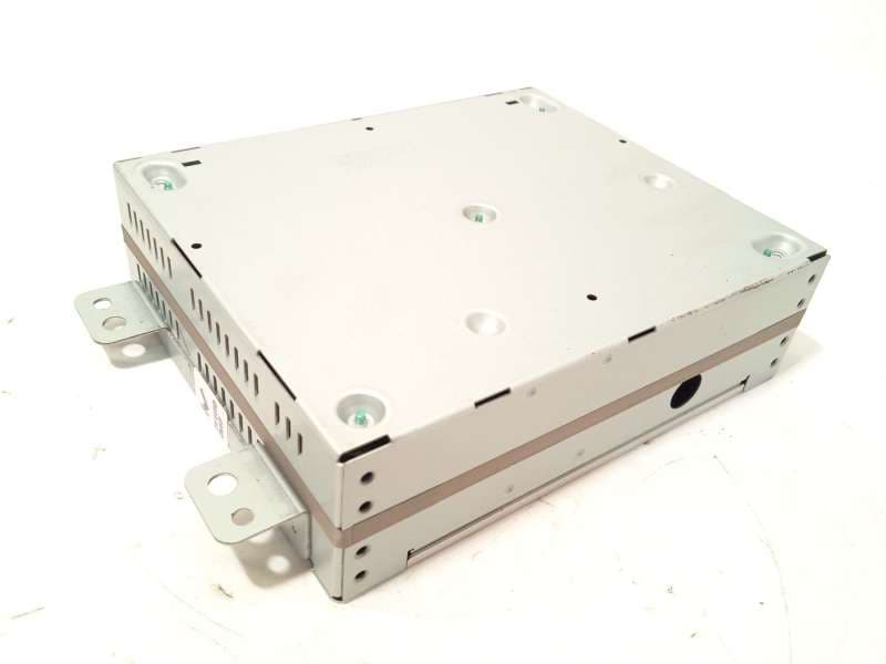 Recambio de sistema audio / radio cd para lynk & co 01 phev referencia OEM IAM 8895172284 - Azul