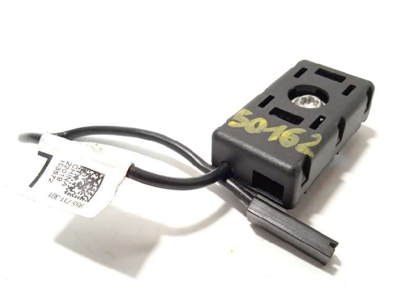 Recambio de antena para tesla model 3 rwd referencia OEM IAM 150942000D - Blanco 2