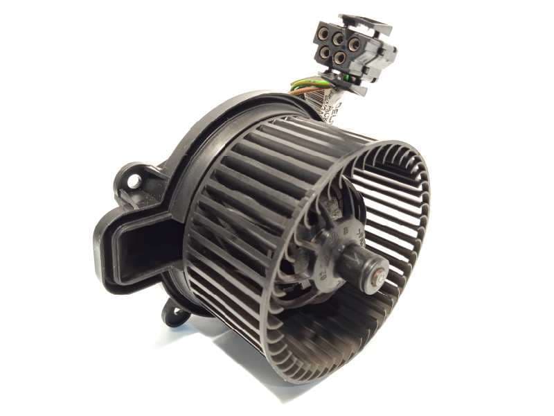 Recambio de motor calefaccion para bmw x5 (e53) 3.0d referencia OEM IAM 64118385546 4