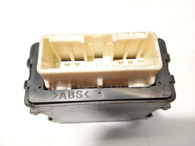 Recambio de rele para lexus nx 300h 4wd referencia OEM IAM 8594042030  4230002080 3