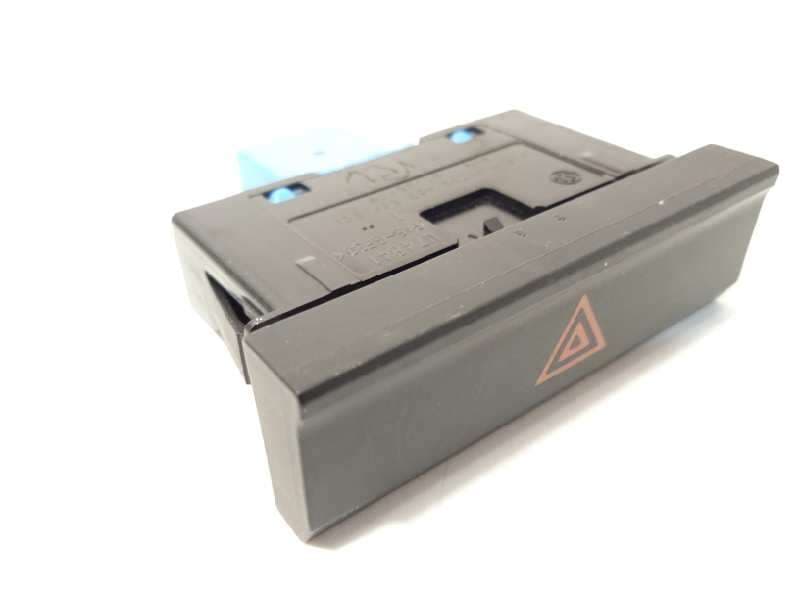 Recambio de warning para volkswagen t-roc advance referencia OEM IAM 2GA953509 - Blanco