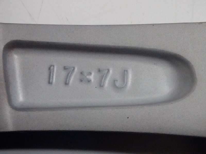 Recambio de llanta para lexus ct 200h referencia OEM IAM 4261176280 5