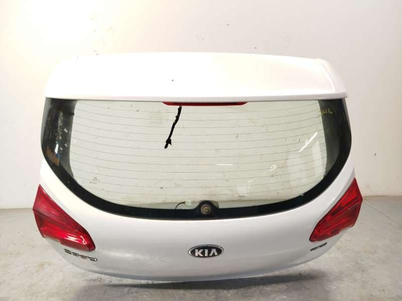 Recambio de porton trasero para kia cee'd 1.4 crdi cat referencia OEM IAM 73700A2000 - Blanco