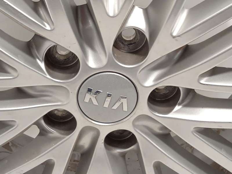 Recambio de llanta para kia carens iv van (a4) crdi referencia OEM IAM 52910A4750 3
